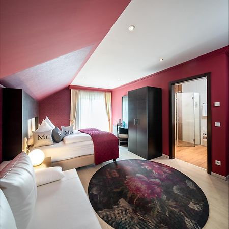Kristallhotel Fettehenne เลเวอร์คูเซน ภายนอก รูปภาพ