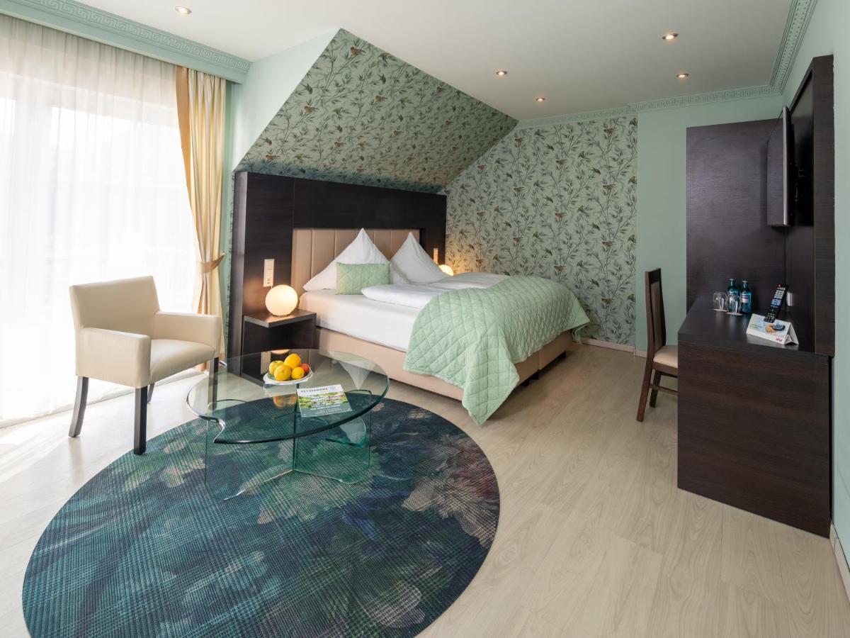 Kristallhotel Fettehenne เลเวอร์คูเซน ภายนอก รูปภาพ